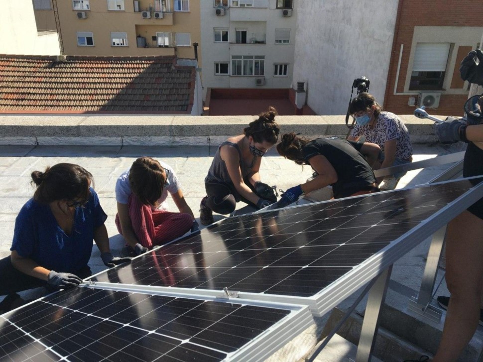 2022/06/20_088_Solar_Gruppe_Spanien_©El-salto-diario-Xenergia-Spain